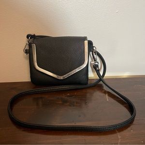 C BAG crossbody black purse many pockets